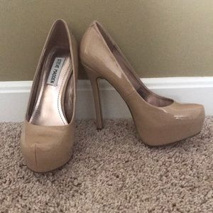 PRICE FIRM✨Nude Pumps ✨